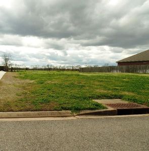 54 W Lakes Blvd, Alexandria, LA, 71303