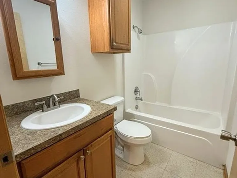 2520 Crockett St — Photo 13