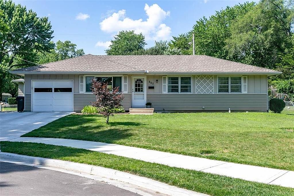 507 S Church Cir Olathe Ks 66061 Zillow