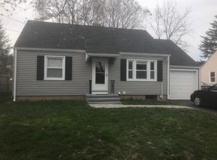 77 Piper Rd, Hamden, CT 06514