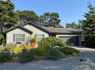 5860 Hacienda Ave, Lincoln City, OR 97367