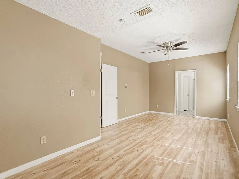 12318 Fetlock Dr — Photo 20