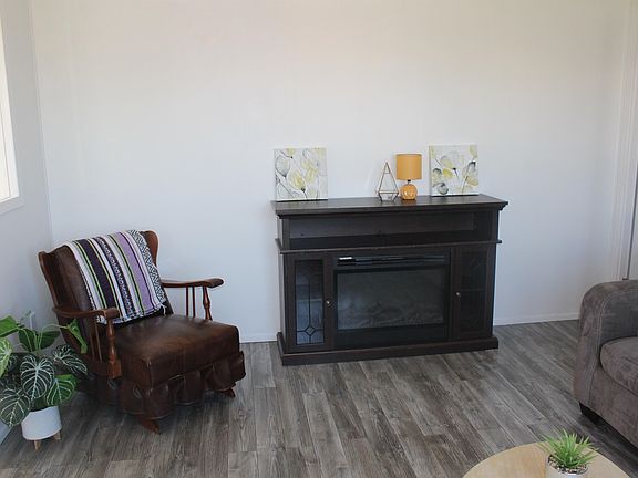 5th image of 1220 Green Meadows Rd