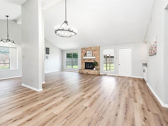 4th image of 7814 Chasefield Drive
