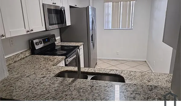 2 bed, $1,950 — Photo 1