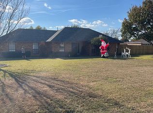 104 Shadow Dr, Red Oak, TX 75154