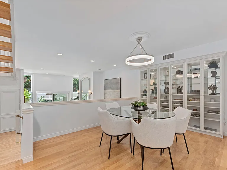 9501 W Olympic Blvd — Photo 21