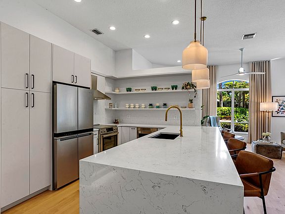 5th image of 7655 Estuary Ct