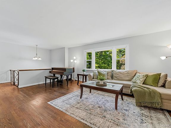 3rd image of 124 Cedar Lane