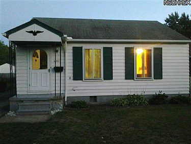 1st image of 18517 Parkmount Ave