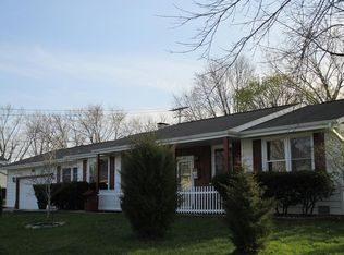456 Indianwood Dr, Carol Stream, IL