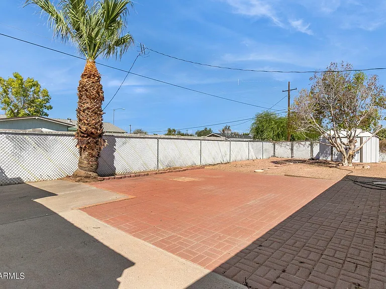 7344 E Polk St — Photo 24