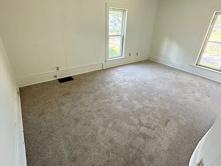 2200 Rebecca St — Photo 6
