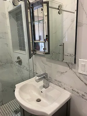 Rented by Hudson Exclusive Inc | media 49