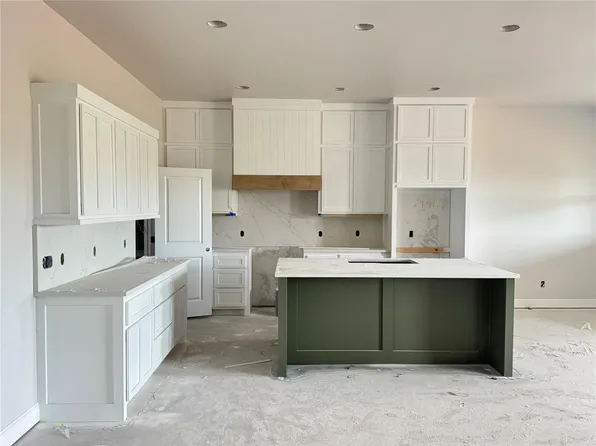 713 Summit Hollow Dr, Norman, OK 73071