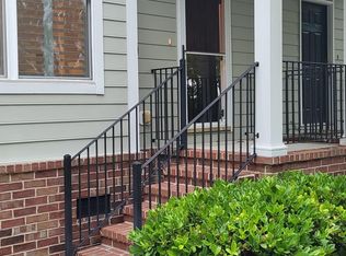 225 Lake View Dr, Pooler, GA 31322