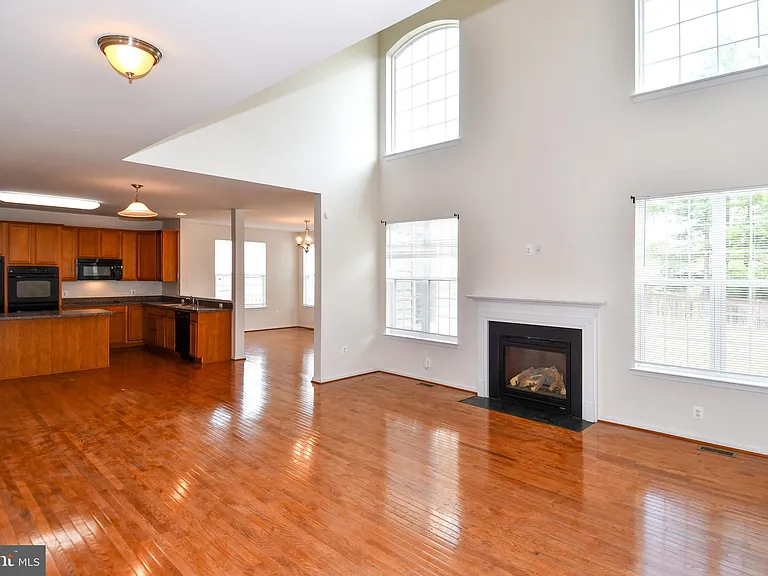 3082 American Eagle Blvd — Photo 11