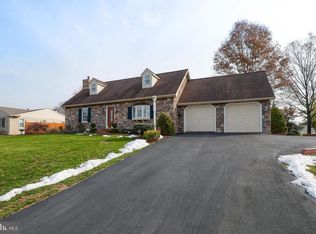 245 Pleasant Valley Rd, East Earl, PA 17519