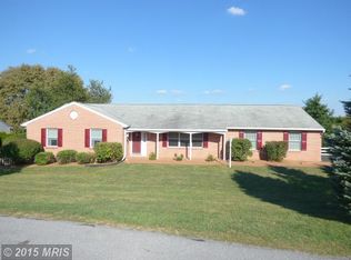 163 Dartmouth Dr, Hagerstown, MD 21742