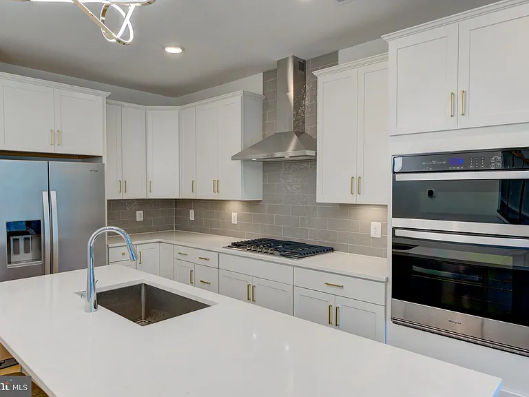 16108 Frederick Rd — Photo 14