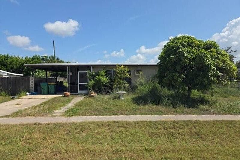 1st image of 21482 Meehan Ave