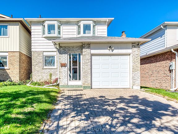 3rd image of 200 Invergordon Ave