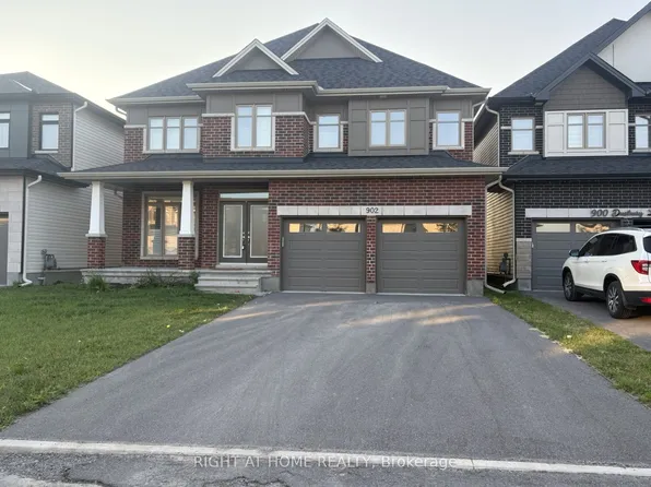 902 Duxbury Ln, Ottawa, ON K4M 0M3
