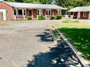 103 E Main St, Irwinton, GA 31042