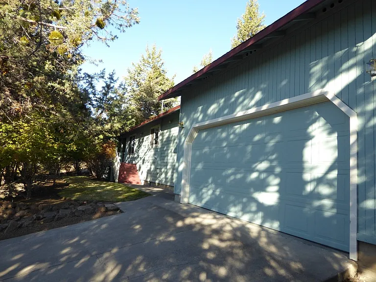 1496 NW Portland Ave — Photo 3