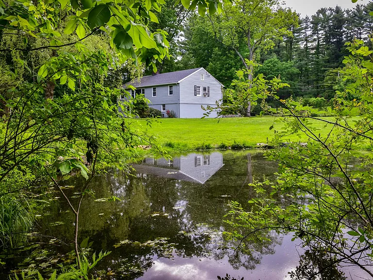 8 Brookside Cir — Photo 4