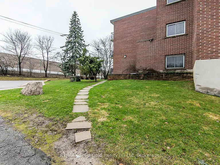 4 Avalon Pl #308 — Photo 26