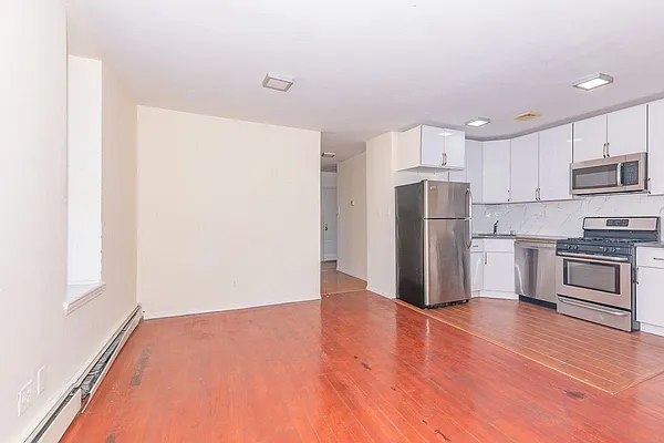 Rented by Rental Solutions Inc | media 14