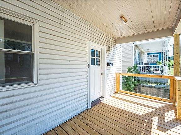 3rd image of 1128 Main St