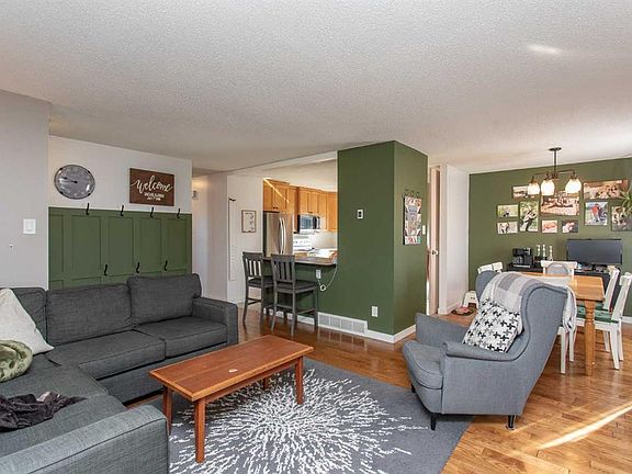 4th image of 59 W Mitchell Ave