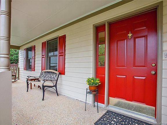 2nd image of 321 Royal Grant Dr