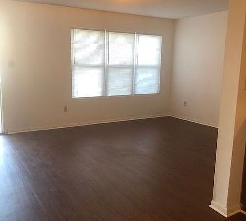 5th image of 405 N Gertrude St APT 102
