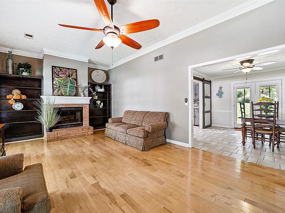 4th image of 3640 Cherry Creek Dr SE