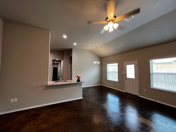 3rd image of 1513 Lucille St