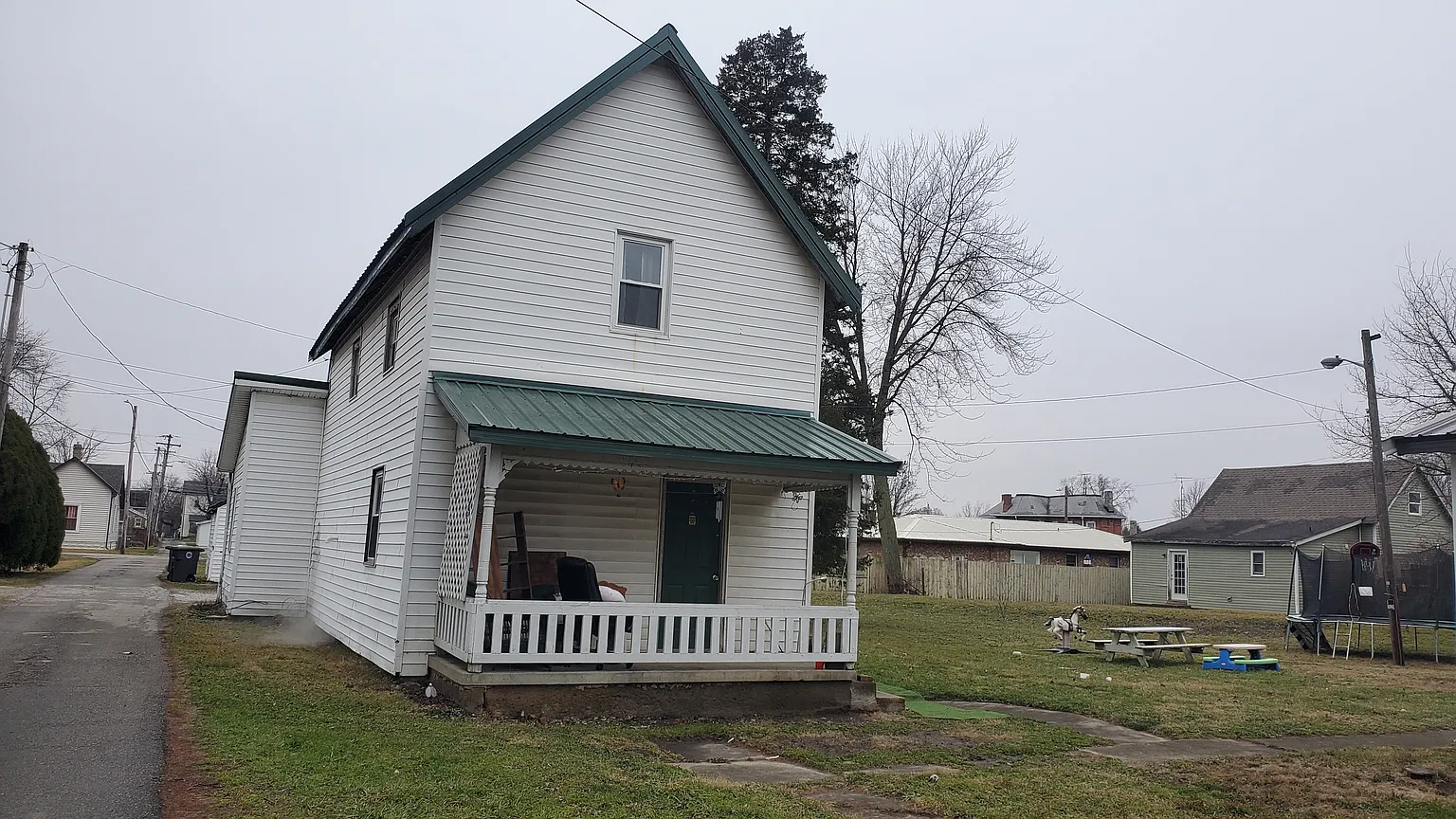 425 Cottage Ave photo 1