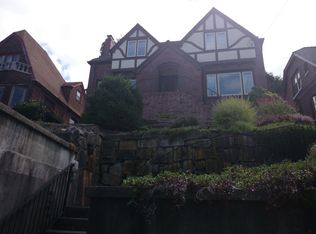 6516 E Green Lake Way N, Seattle, WA 98103