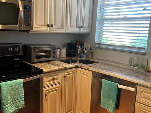 501 Forest Lakes BLVD #107, NAPLES, FL 34105