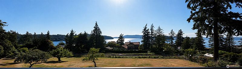 3rd image of 907 Chuckanut Drive