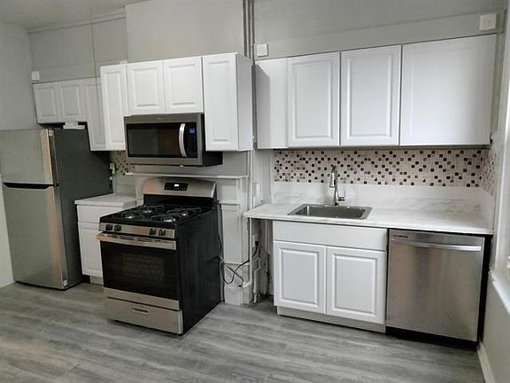 3rd image of 144 Hopkins Ave APT 3