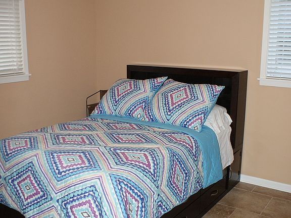 4th image of 1313 Idlewood Ln