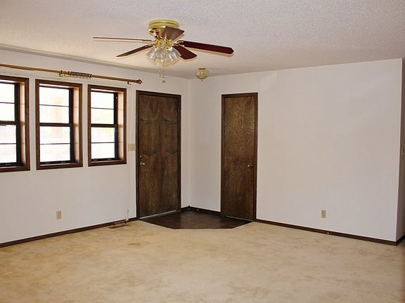 5th image of 60 Angelina Dr