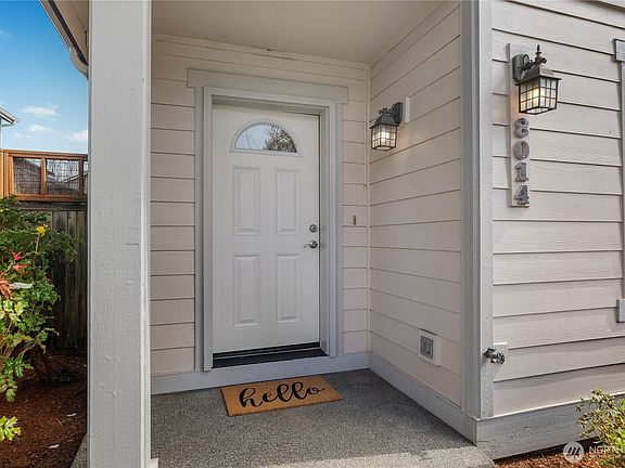 3rd image of 8014 Bedford Lane SE