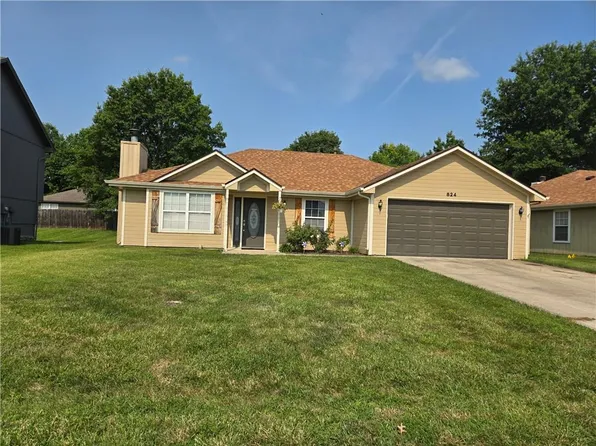 824 SW Woodland Dr, Grain Valley, MO 64029