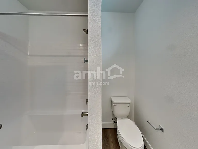 2448 S Deborah Ave — Photo 16