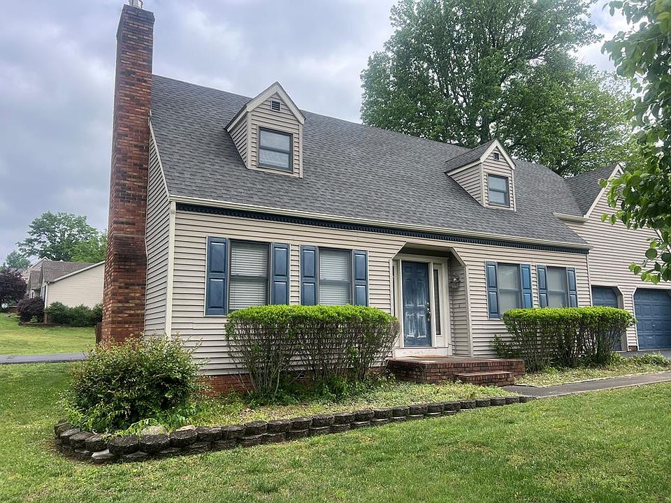 1st image of 135 Shamrock Dr