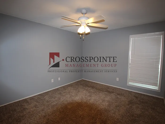 420 W Heritage Dr #211 — Photo 40